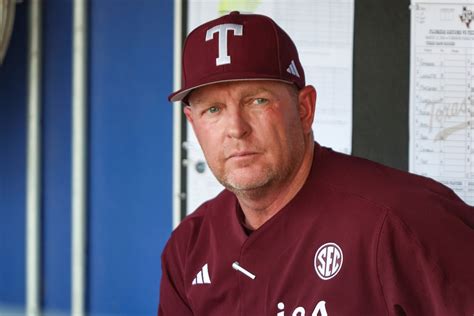 Texas A&M's Jim Schlossnagle calls question about Texas job .